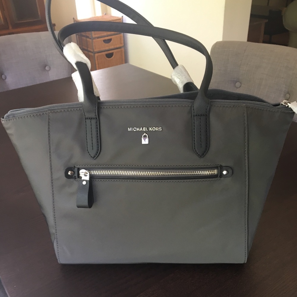 Michael Kors Kelsey Tote
